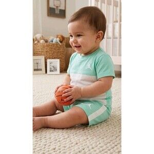 Jordan Baby Boy's 2 Piece Set Short & T-Shirt Size 18M